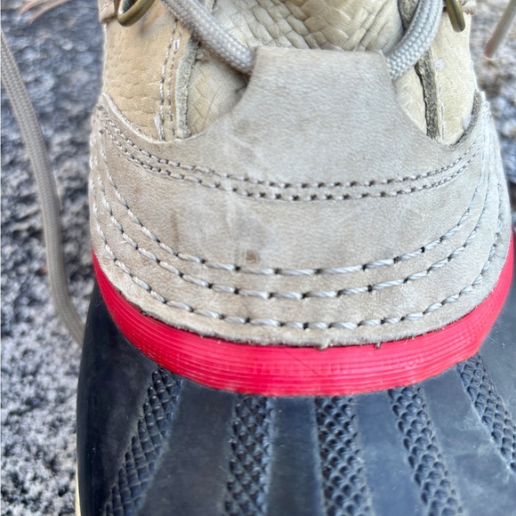 Sorel Caribou waterproof fleece trimmed  boots women size 7.5 (fits like size 8) - Picture 9 of 10